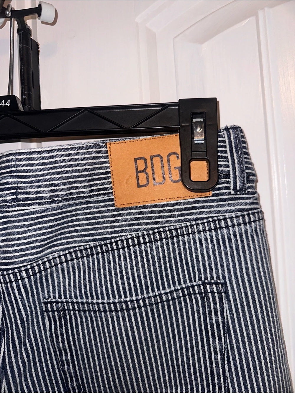 BDG Size 29 Women's High-Rise Wide Leg Jeans in Blue & White Stripe - Picture 10 of 13